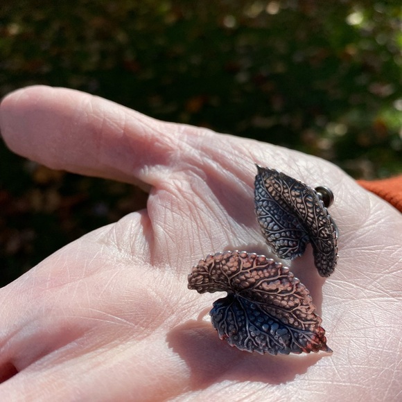 Sterling Leaf Screwback Earrings - Picture 5 of 7